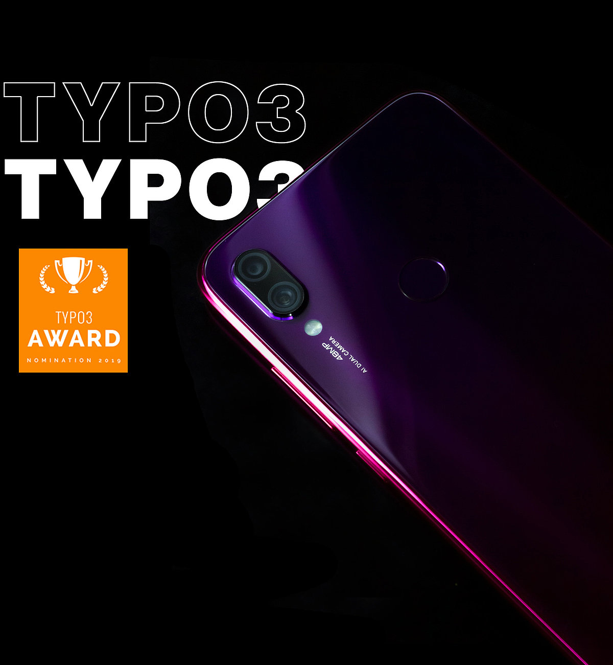 Ein Teaser mit einem Smartphone und dem TYPO3-Siegel das die Verbindung zwischen Web-App und TYPO3 zeigen soll